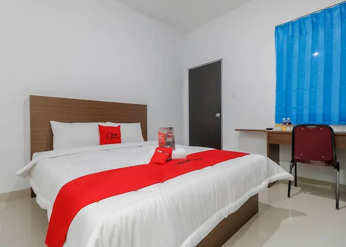 Reddoorz Plus Near Kepri Mall