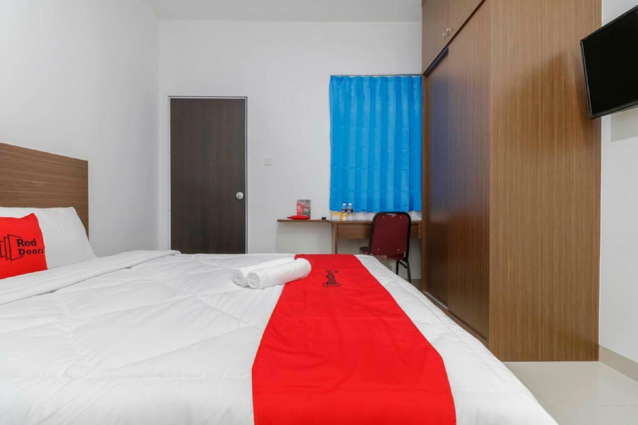Reddoorz Near Kepri Mall